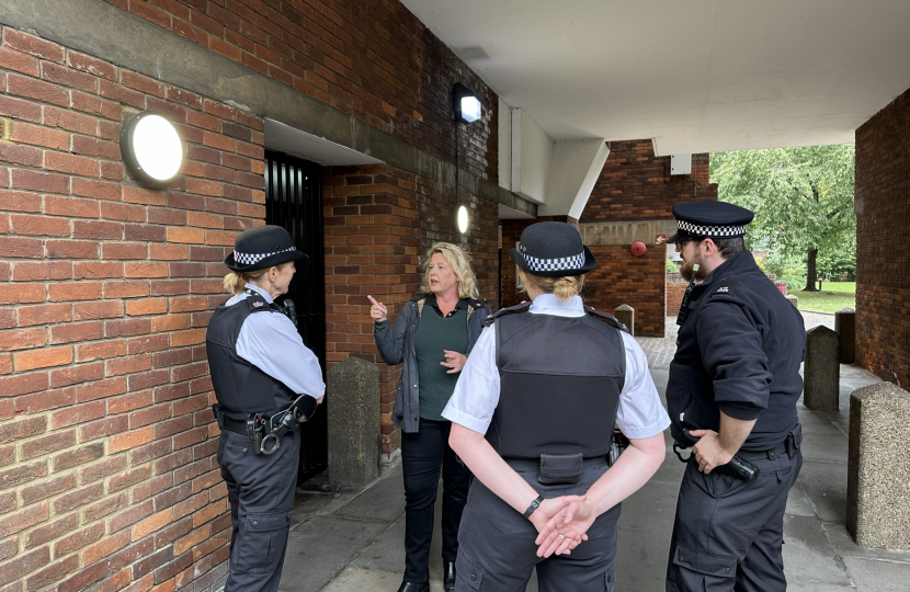 Nickie's walkabout with the police in Pimlico